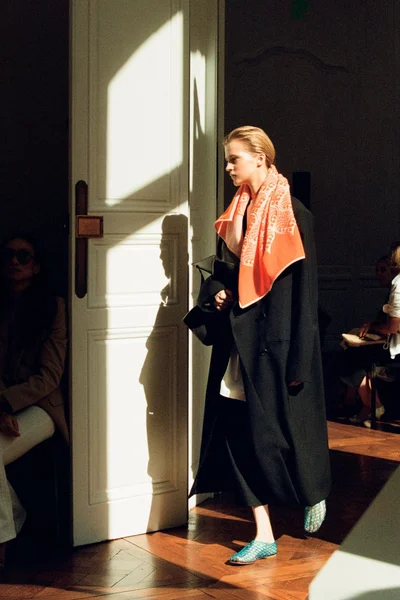 Look 8